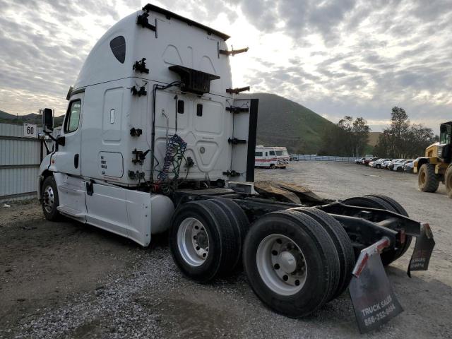 Image 3 of 2016 FREIGHTLINER CASCADIA 113 2016 with VIN 1FUJGHDV5GLGS3994