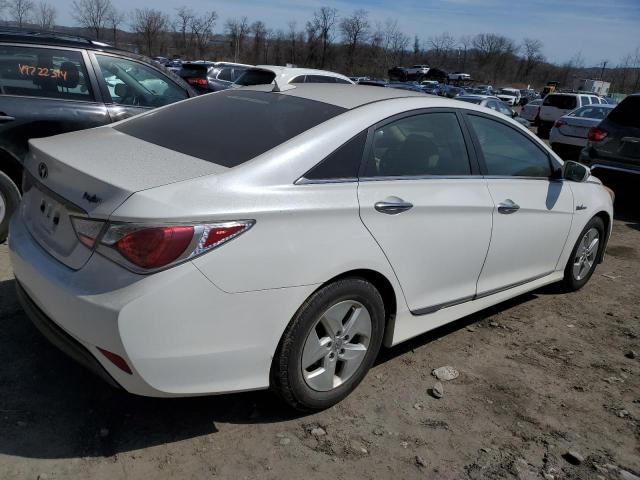 Image 3 of 2012 HYUNDAI SONATA HYBRID 2012 with VIN KMHEC4A43CA032943