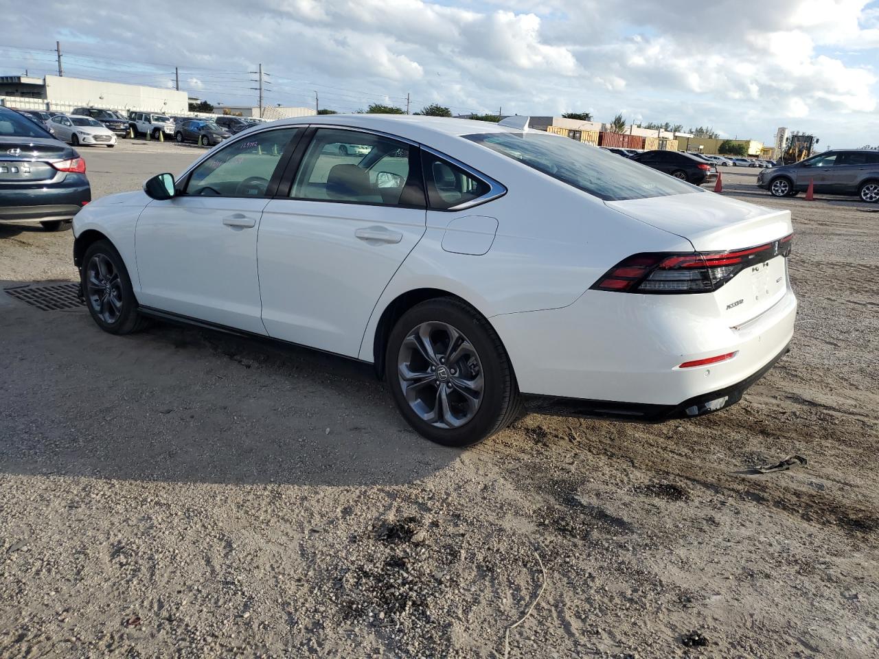 Image 2 of 2023 HONDA ACCORD HYBRID EXL 2023 with VIN 1HGCY2F63PA015885