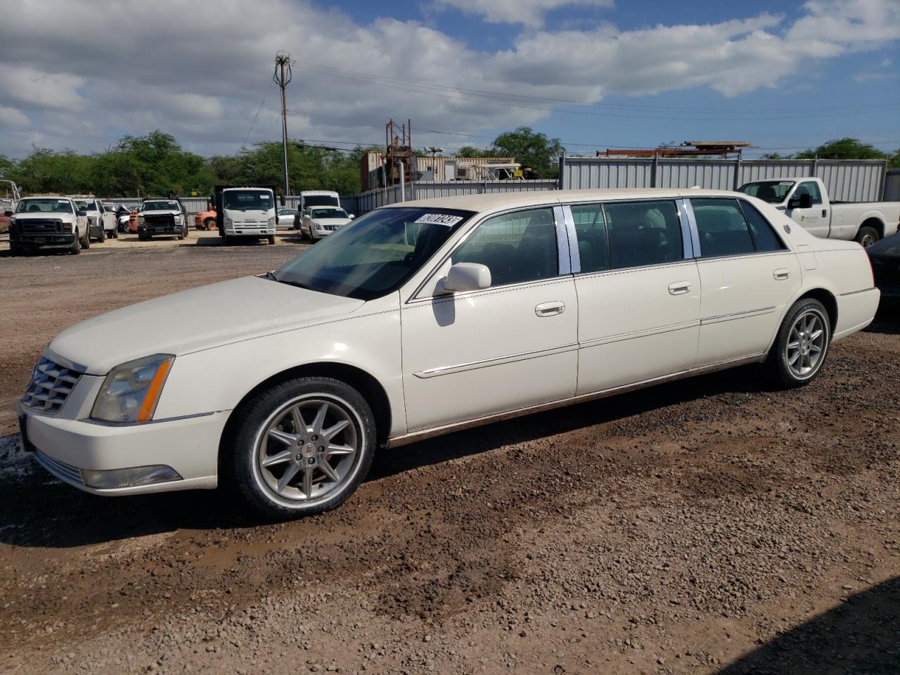 2011 CADILLAC PROFESSIONAL CHASSIS  2011 image