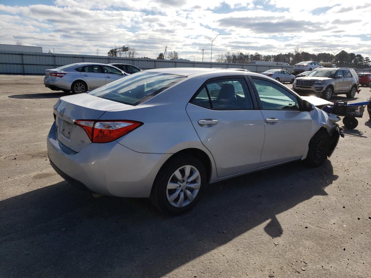 Image 3 of 2016 TOYOTA COROLLA L 2016 with VIN 2T1BURHE8GC576047