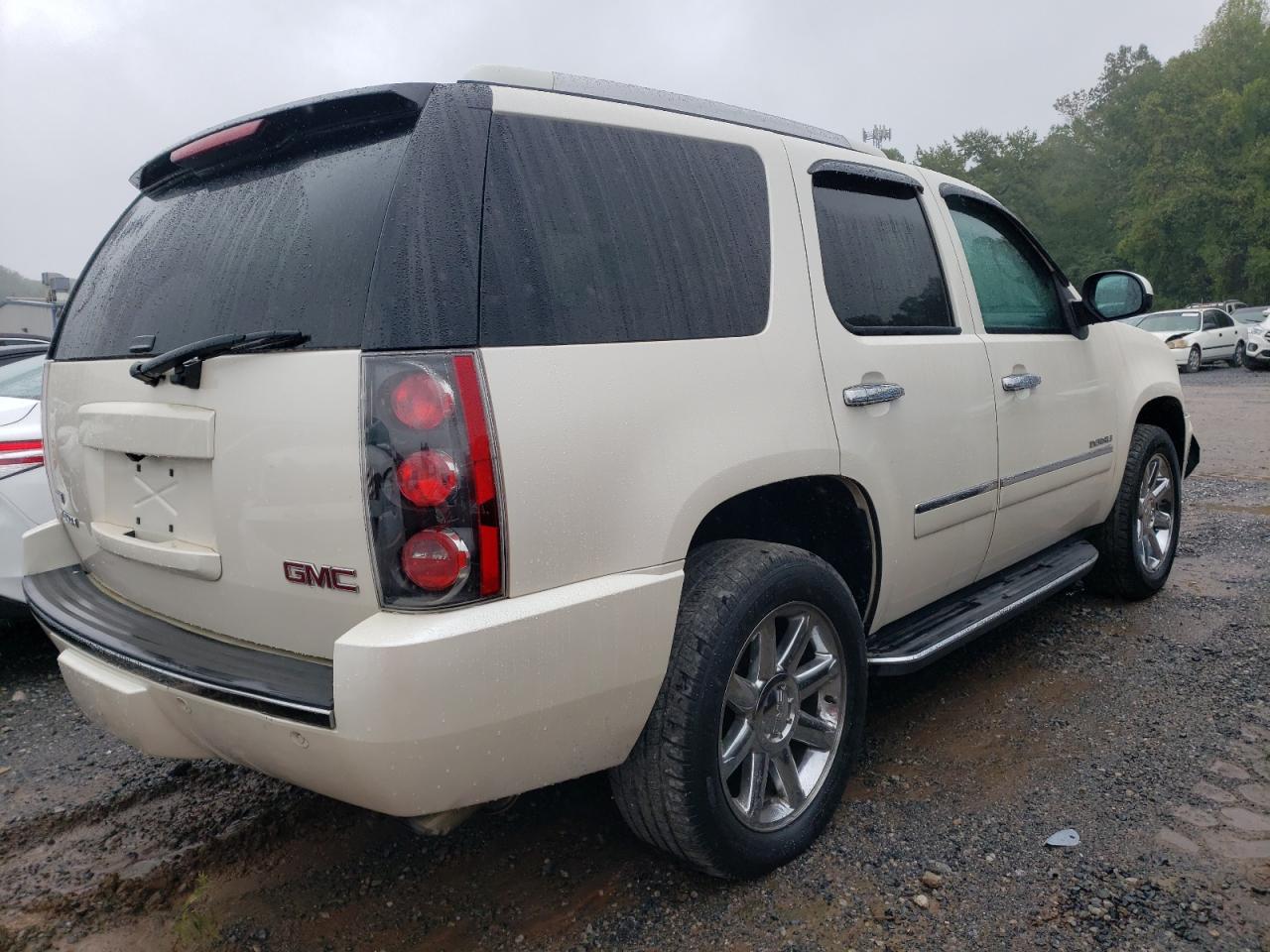 Obraz 3 z 2012 GMC YUKON DENALI 2012 z VIN 1GKS2EEF0CR241364