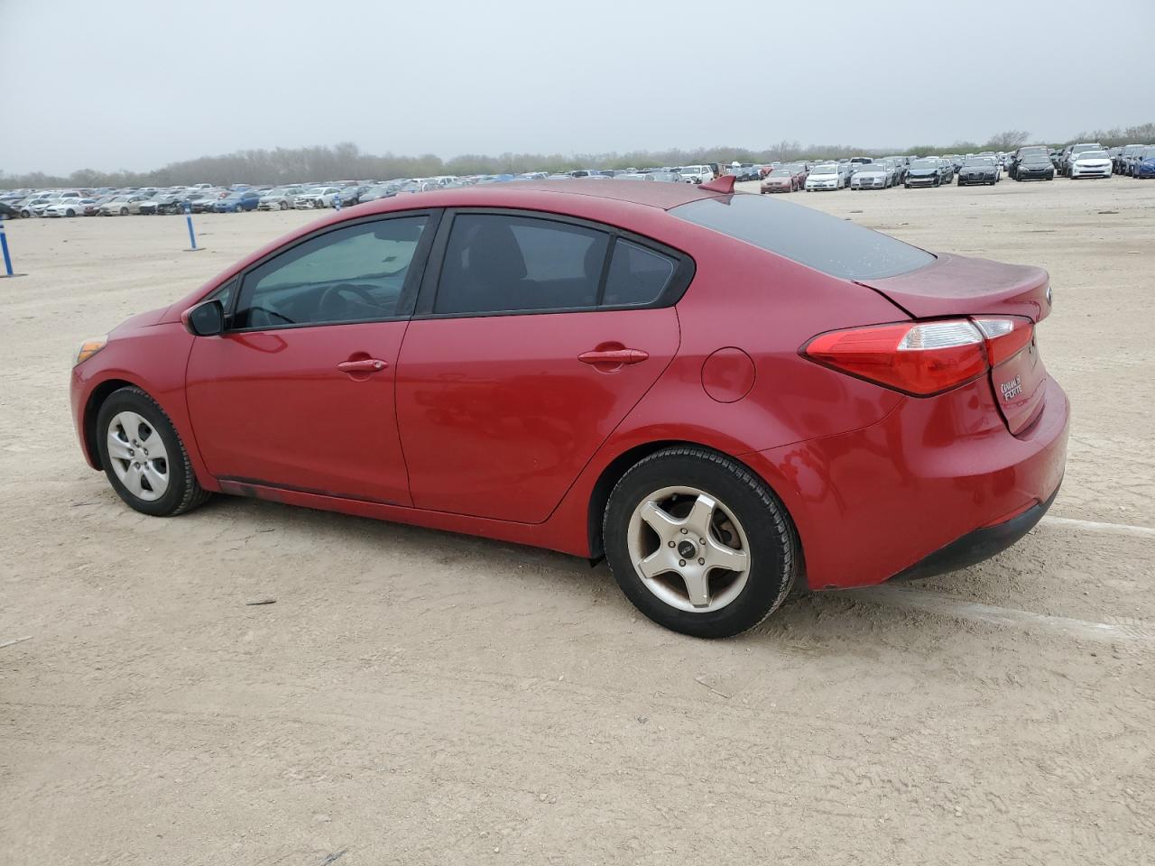 Image 2 of 2016 KIA FORTE LX 2016 with VIN KNAFK4A61G5595370