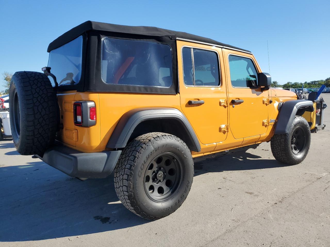 Изображение 3 2021 JEEP WRANGLER UNLIMITED SPORT 2021 с VIN 1C4HJXDN8MW618555