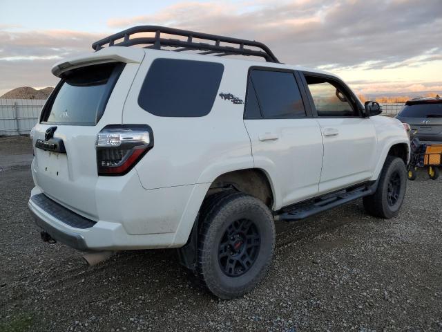 Image 3 of 2019 TOYOTA 4RUNNER SR5 2019 with VIN JTEBU5JR7K5726687