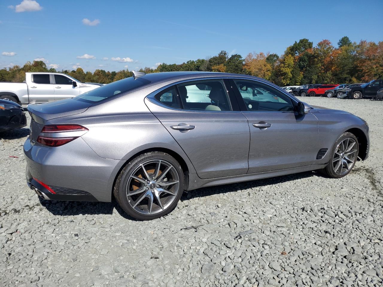 Obraz 3 z 2023 GENESIS G70 BASE 2023 z VIN KMTG34TA1PU124400