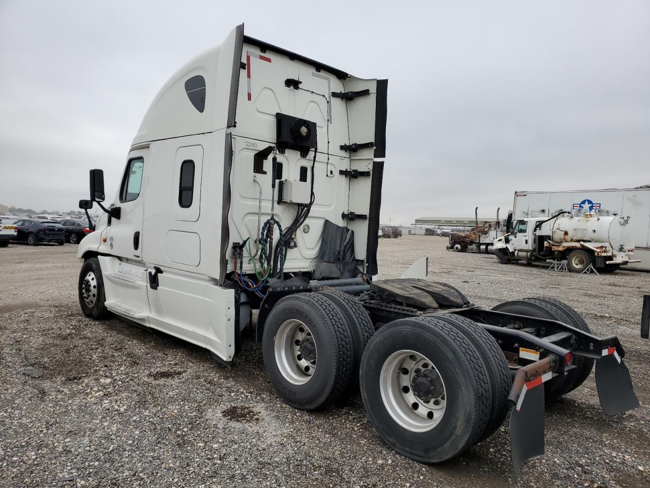 Изображение 3 2016 FREIGHTLINER CASCADIA 125  2016 с VIN 3AKJGLD51GSGT8533