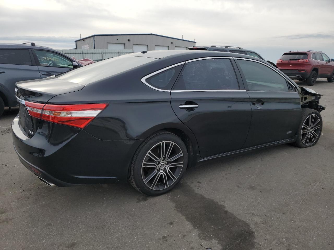 Изображение 3 2015 TOYOTA AVALON XLE 2015 с VIN 4T1BK1EB2FU161210