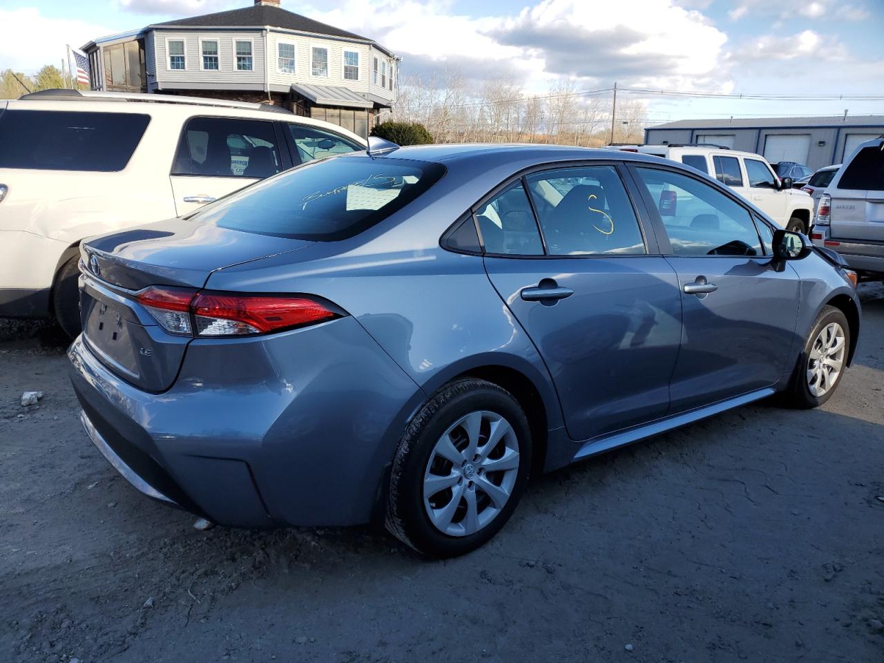 Изображение 3 2021 TOYOTA COROLLA LE 2021 с VIN 5YFEPMAE9MP268611