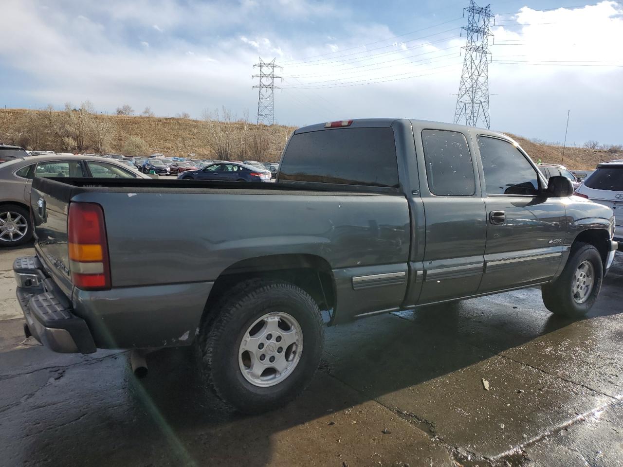 Obraz 3 z 2002 CHEVROLET SILVERADO K1500 2002 z VIN 1GCEK19TX2E203521