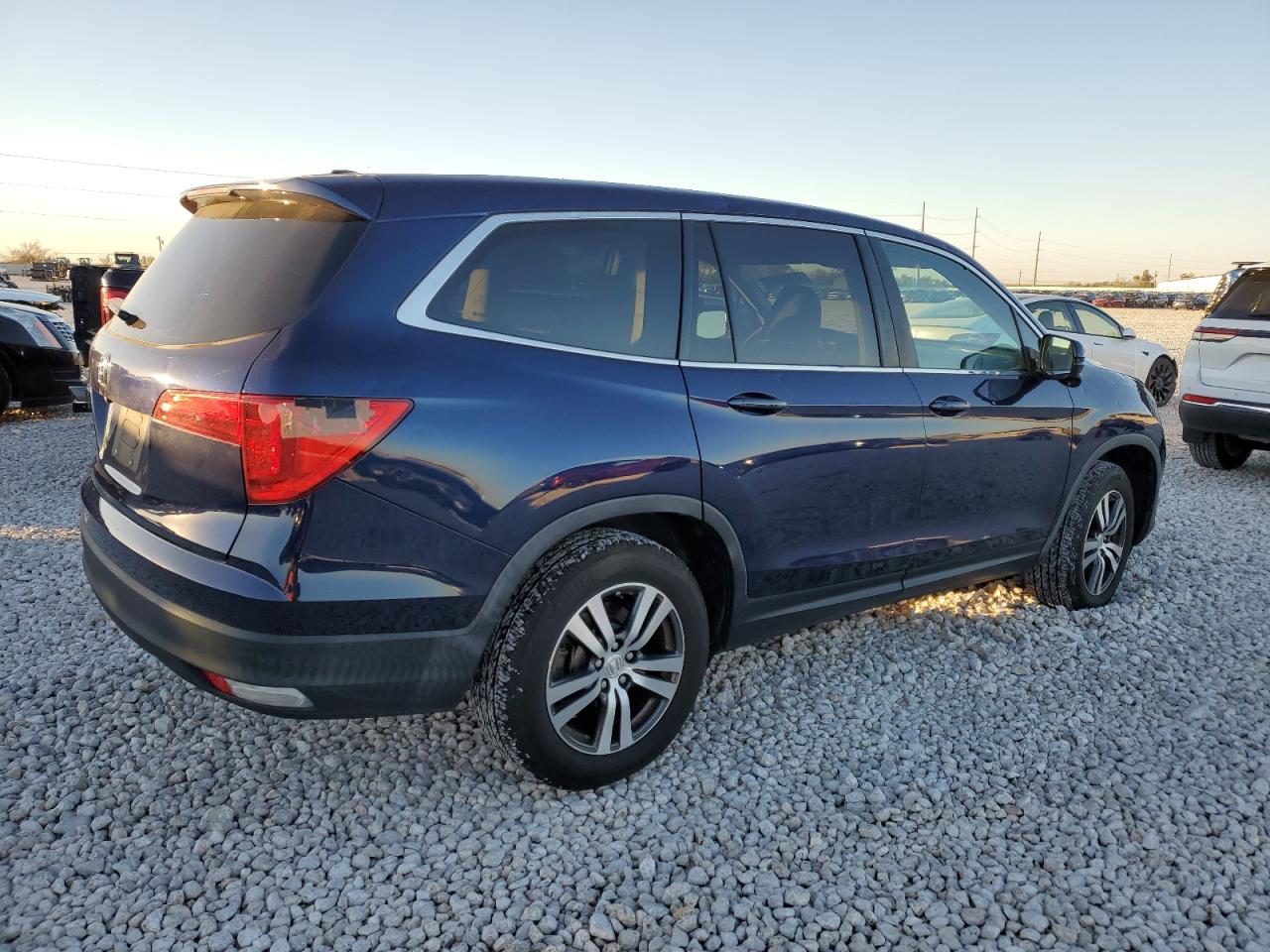 Изображение 3 2018 HONDA PILOT EXL 2018 с VIN 5FNYF5H5XJB026168