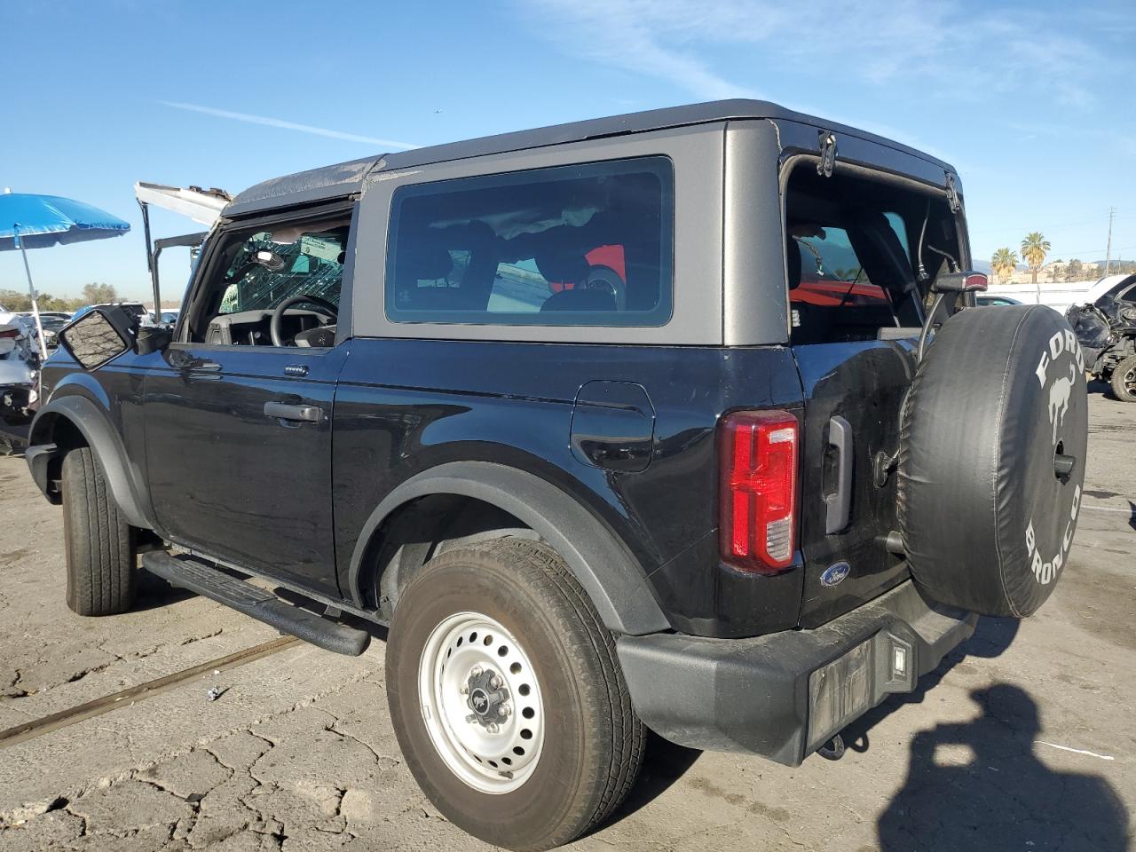 Изображение 2 2022 FORD BRONCO BASE 2022 с VIN 1FMDE5AH7NLB09531