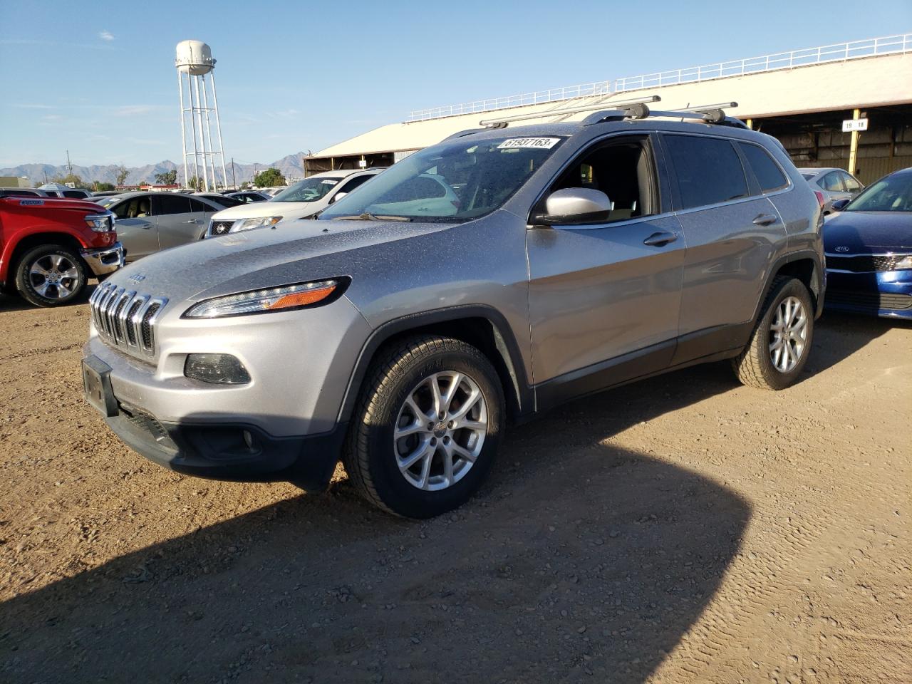 Изображение 1 2015 JEEP CHEROKEE LATITUDE 2015 с VIN 1C4PJMCB4FW744366