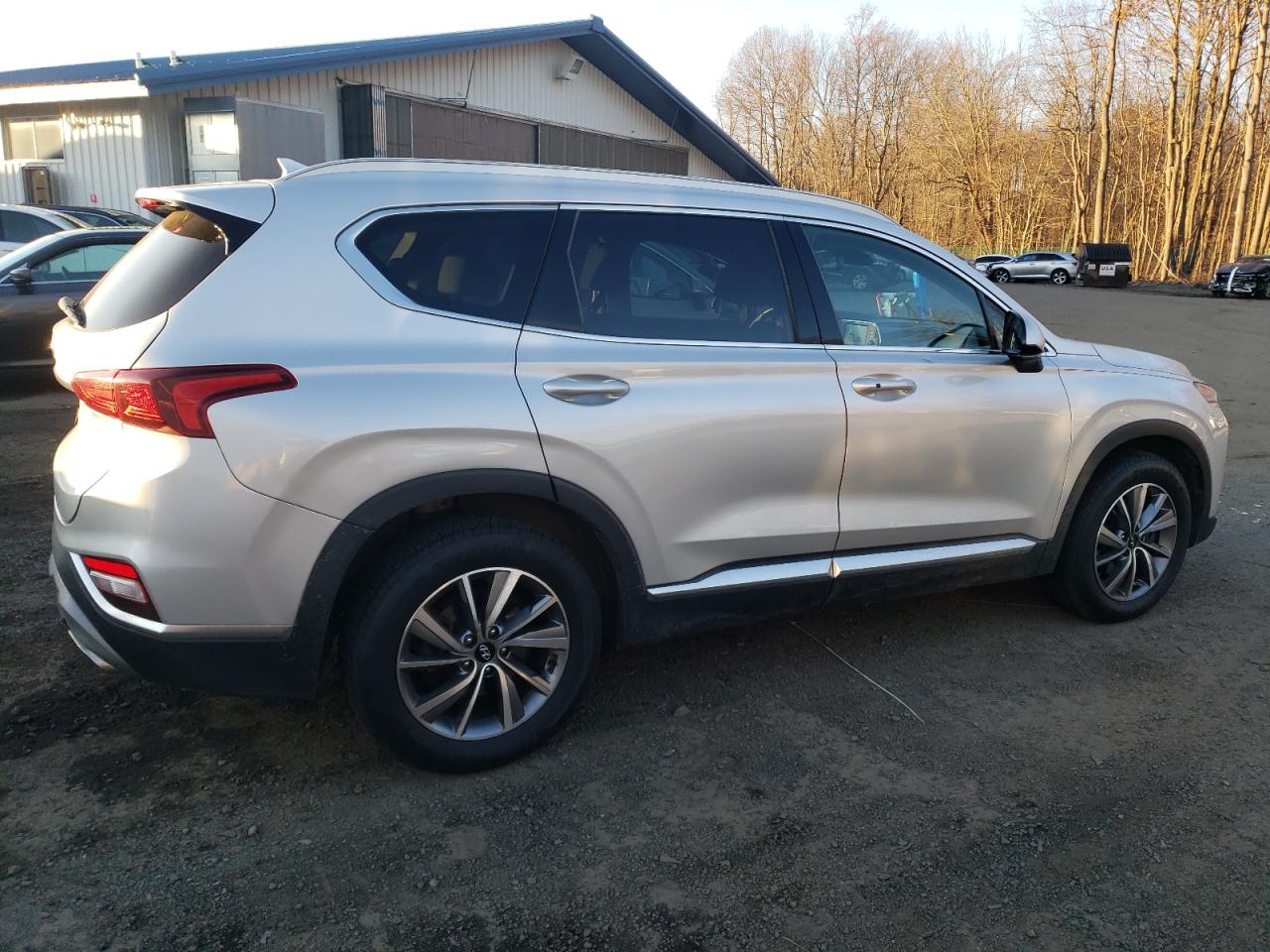 Image 3 of 2019 HYUNDAI SANTA FE SEL 2019 with VIN 5NMS33AD6KH017245