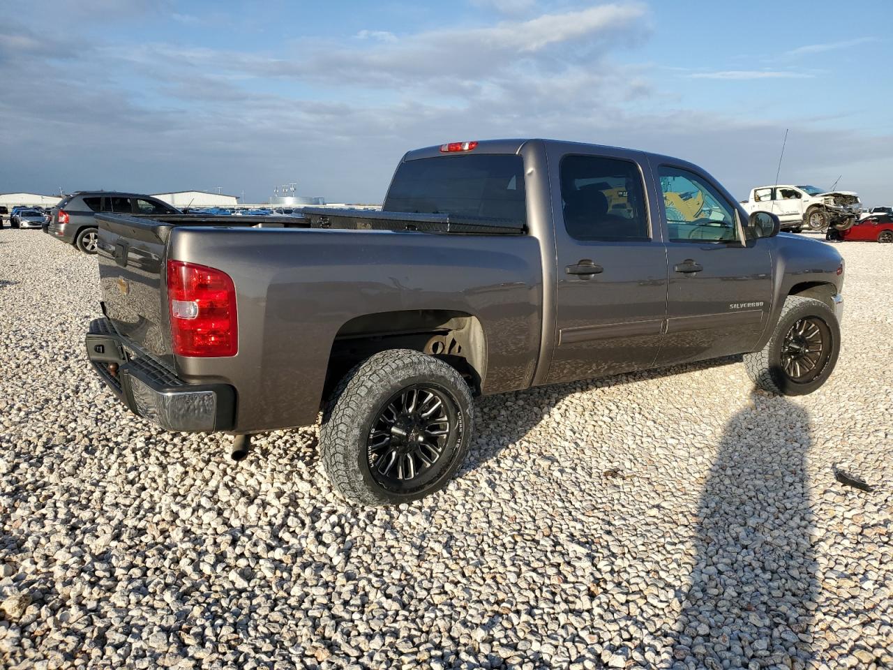 Image 3 of 2012 CHEVROLET SILVERADO C1500  LS 2012 with VIN 3GCPCREA2CG185244