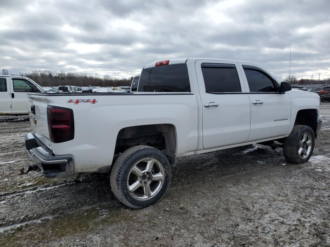 Image 3 of 2014 CHEVROLET SILVERADO K1500 LT 2014 with VIN 3GCUKREH7EG519788