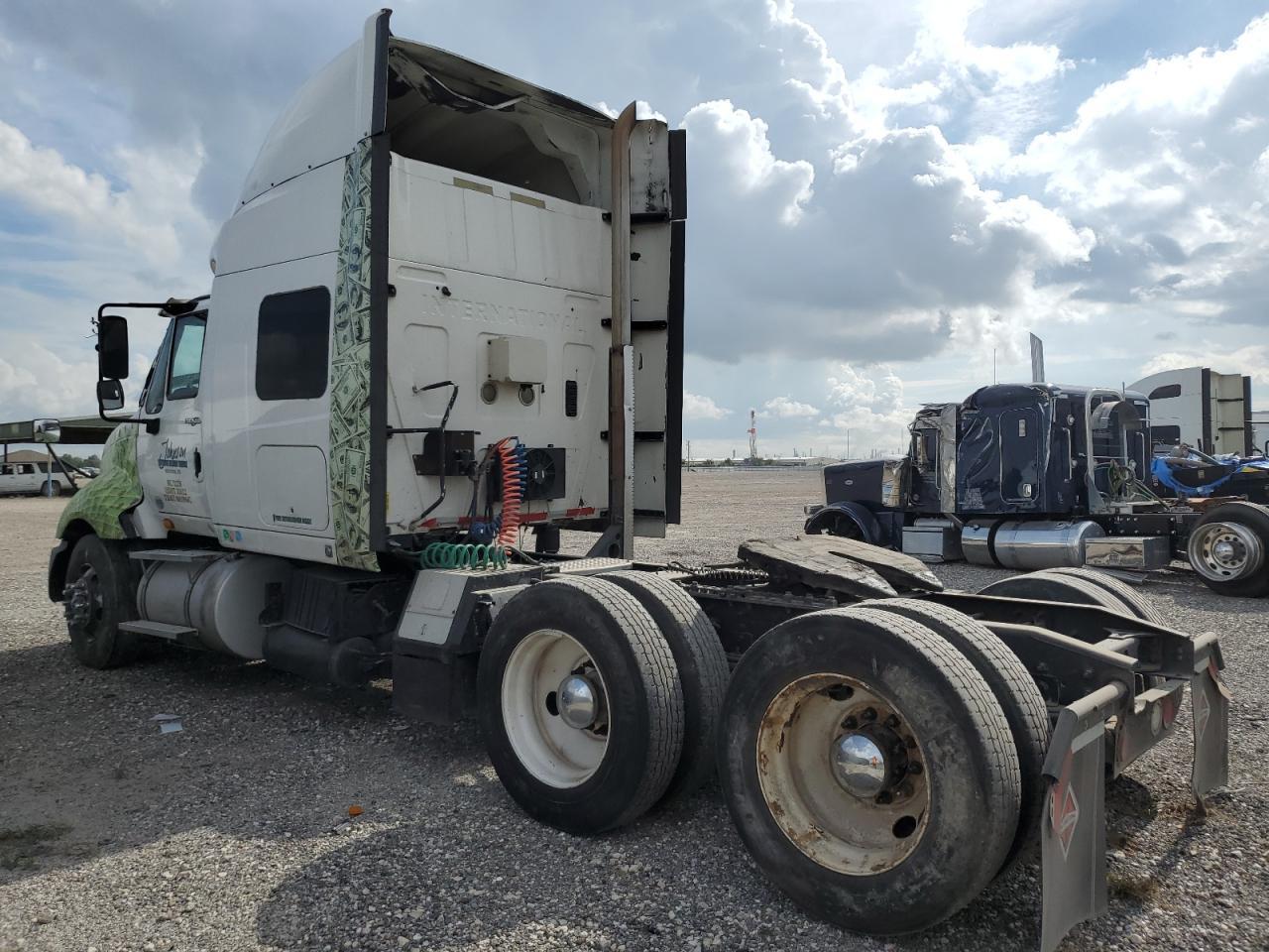 Image 3 of 2011 INTERNATIONAL PROSTAR  2011 with VIN 3HSCTAPR4BN323810