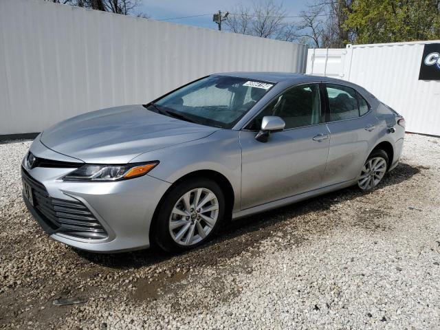 Image 1 of 2022 TOYOTA CAMRY LE 2022 with VIN 4T1C11AK7NU666512