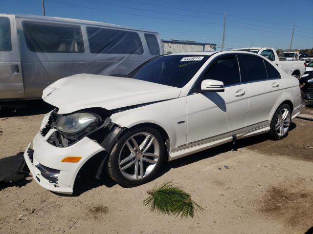 Obraz 1 z 2012 MERCEDES-BENZ C 250 2012 z VIN WDDGF4HB2CR218179