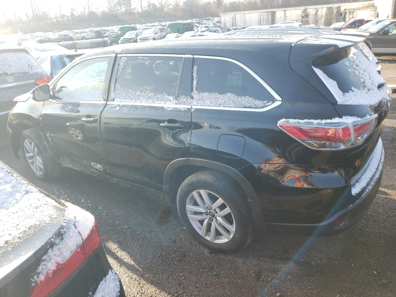 Изображение 2 2016 TOYOTA HIGHLANDER LE 2016 с VIN 5TDBKRFH0GS239219