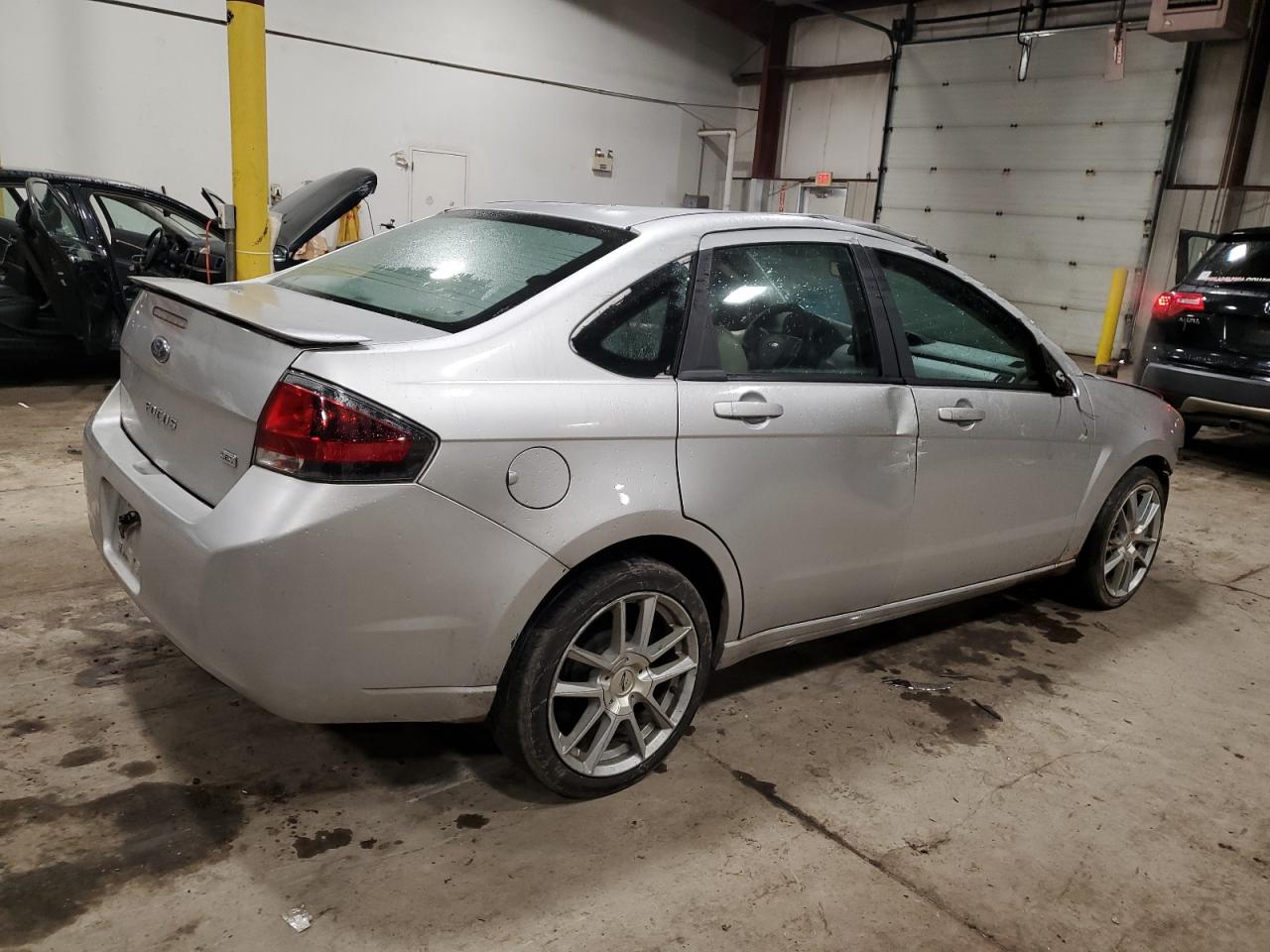 Obraz 3 z 2010 FORD FOCUS SES 2010 z VIN 1FAHP3GN8AW118187