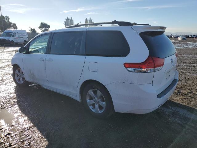 Image 2 of 2011 TOYOTA SIENNA LE 2011 with VIN 5TDKK3DCXBS096650
