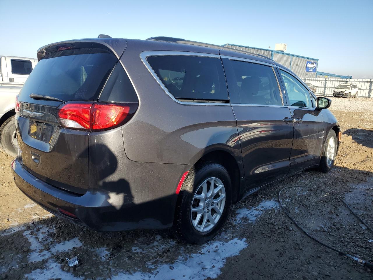 Image 3 of 2017 CHRYSLER PACIFICA TOURING 2017 with VIN 2C4RC1DG4HR658935