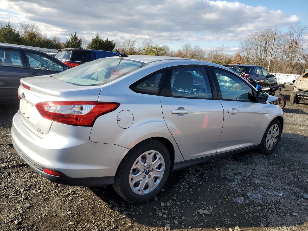 Изображение 3 2012 FORD FOCUS SE 2012 с VIN 1FAHP3F21CL437359