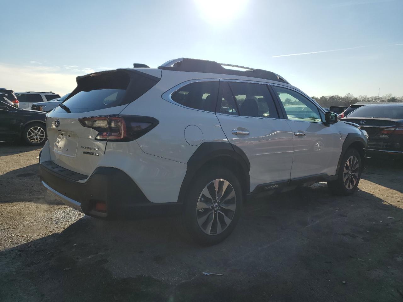 Изображение 3 2024 SUBARU OUTBACK TOURING 2024 с VIN 4S4BTGPD4R3174968