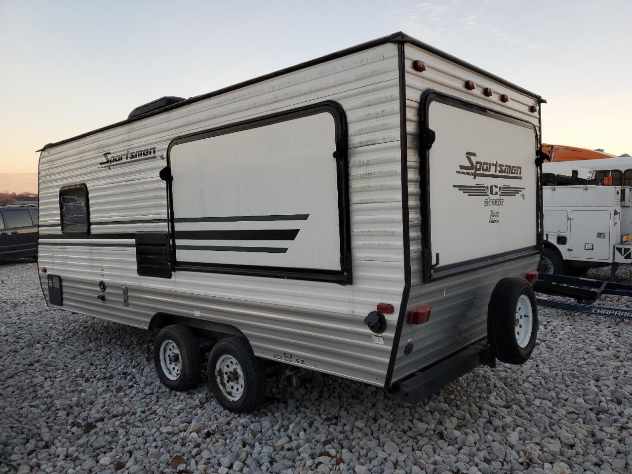Image 3 of 2015 CAMP CAMPER 2015 with VIN 4EZTK2026F4023383