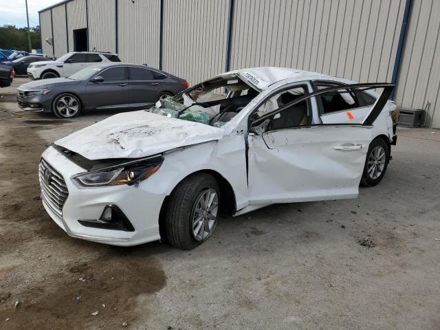 Obraz 1 z 2018 HYUNDAI SONATA SE 2018 z VIN 5NPE24AF8JH647440