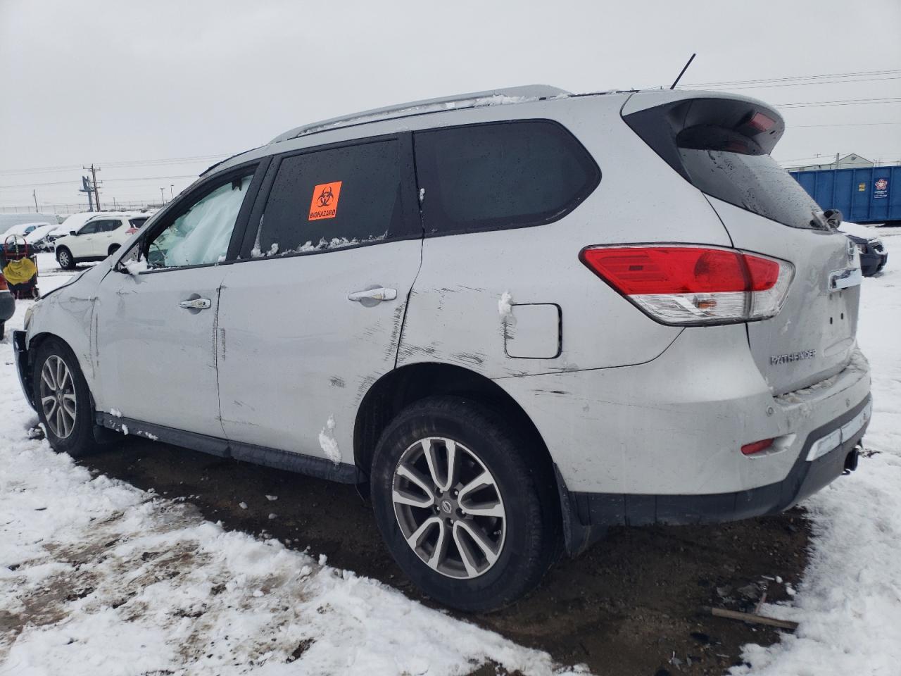 Image 2 of 2014 NISSAN PATHFINDER S 2014 with VIN 5N1AR2MM3EC664622