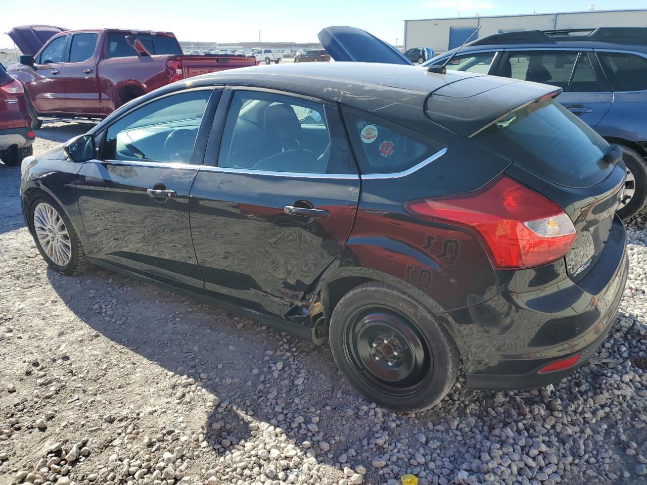 Obraz 2 z 2012 FORD FOCUS TITANIUM 2012 z VIN 1FAHP3N22CL385371