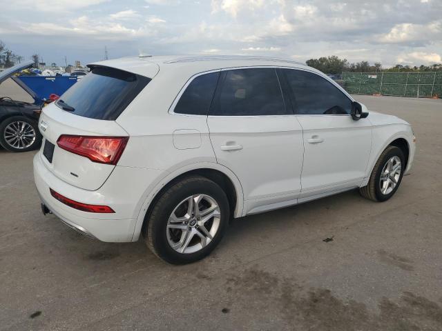 Obraz 3 z 2019 AUDI Q5 PREMIUM 2019 z VIN WA1ANAFY6K2114224