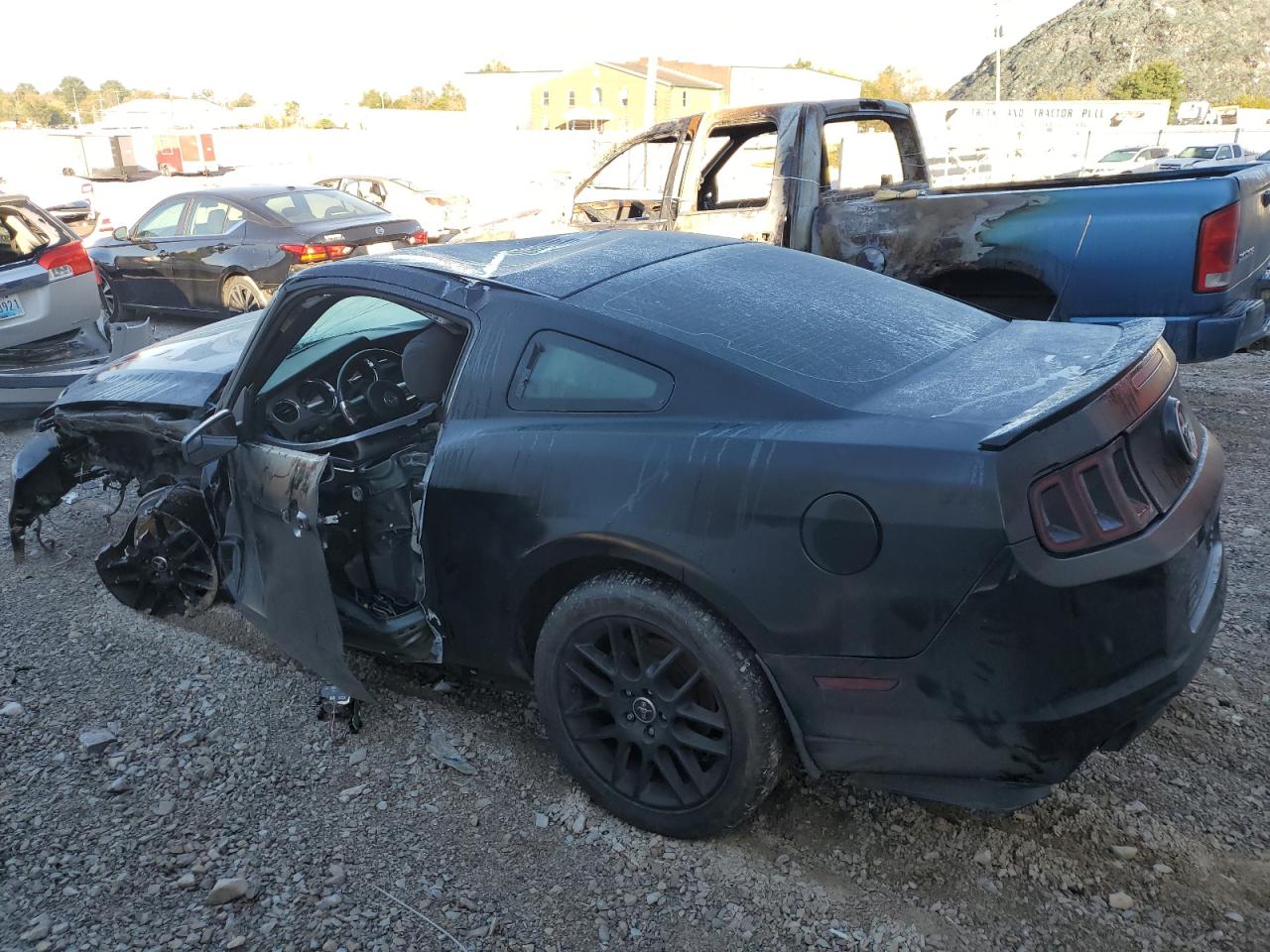 Изображение 2 2014 FORD MUSTANG  2014 с VIN 1ZVBP8AM5E5247123