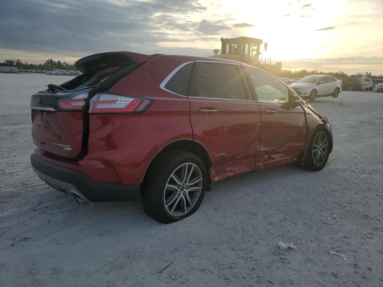 Obraz 3 z 2019 FORD EDGE TITANIUM 2019 z VIN 2FMPK3K99KBC47732