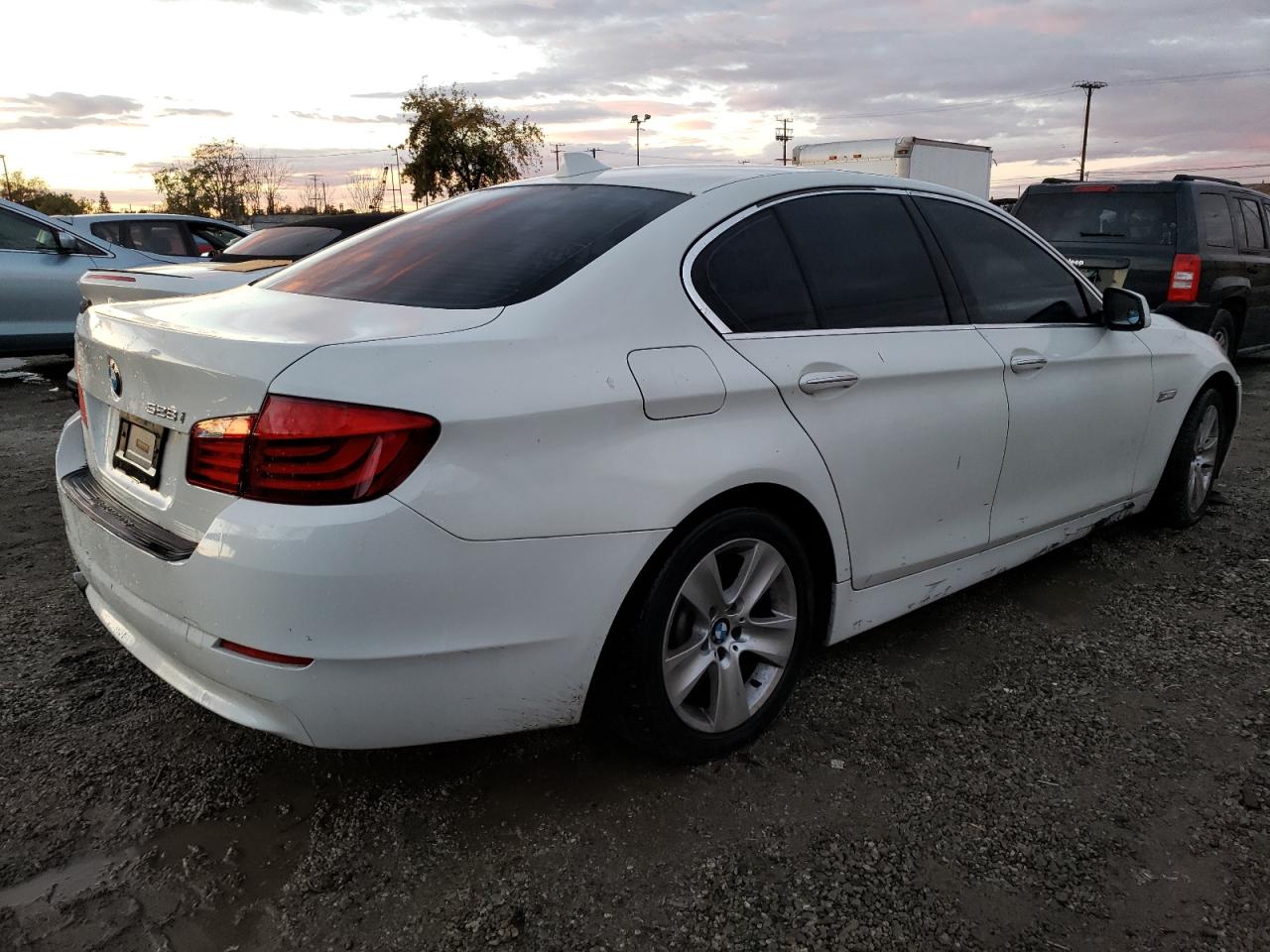 Image 3 of 2013 BMW 528 I 2013 with VIN WBAXG5C50DDY33775