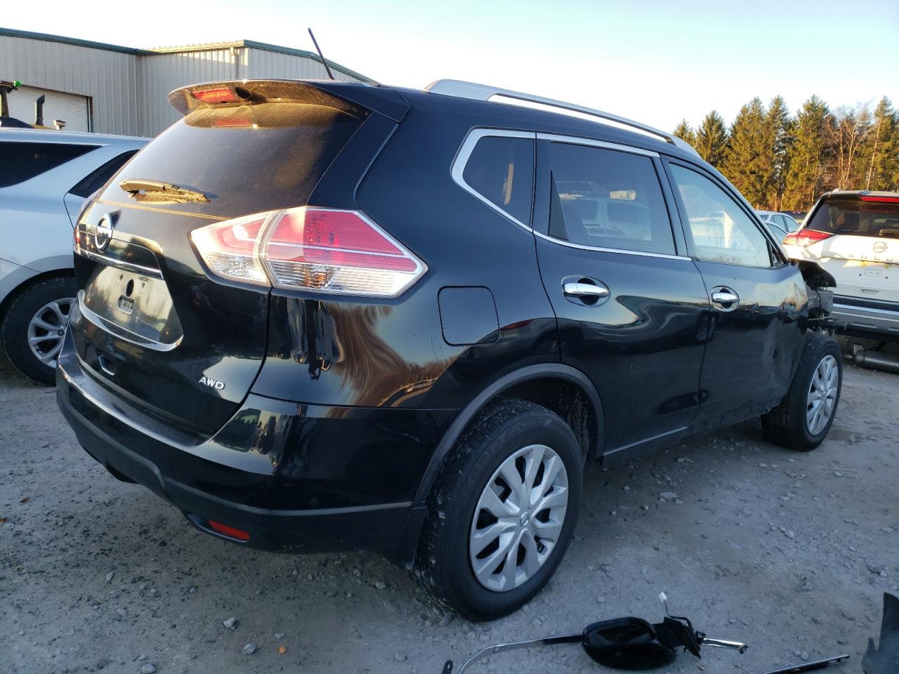Image 3 of 2016 NISSAN ROGUE S 2016 with VIN JN8AT2MV5GW142952