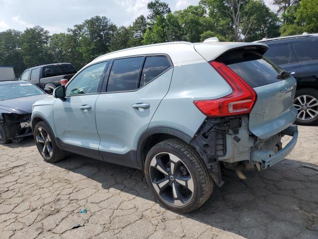 Изображение 2 2019 VOLVO XC40 T4 MOMENTUM 2019 с VIN YV4AC2HKXK2137559