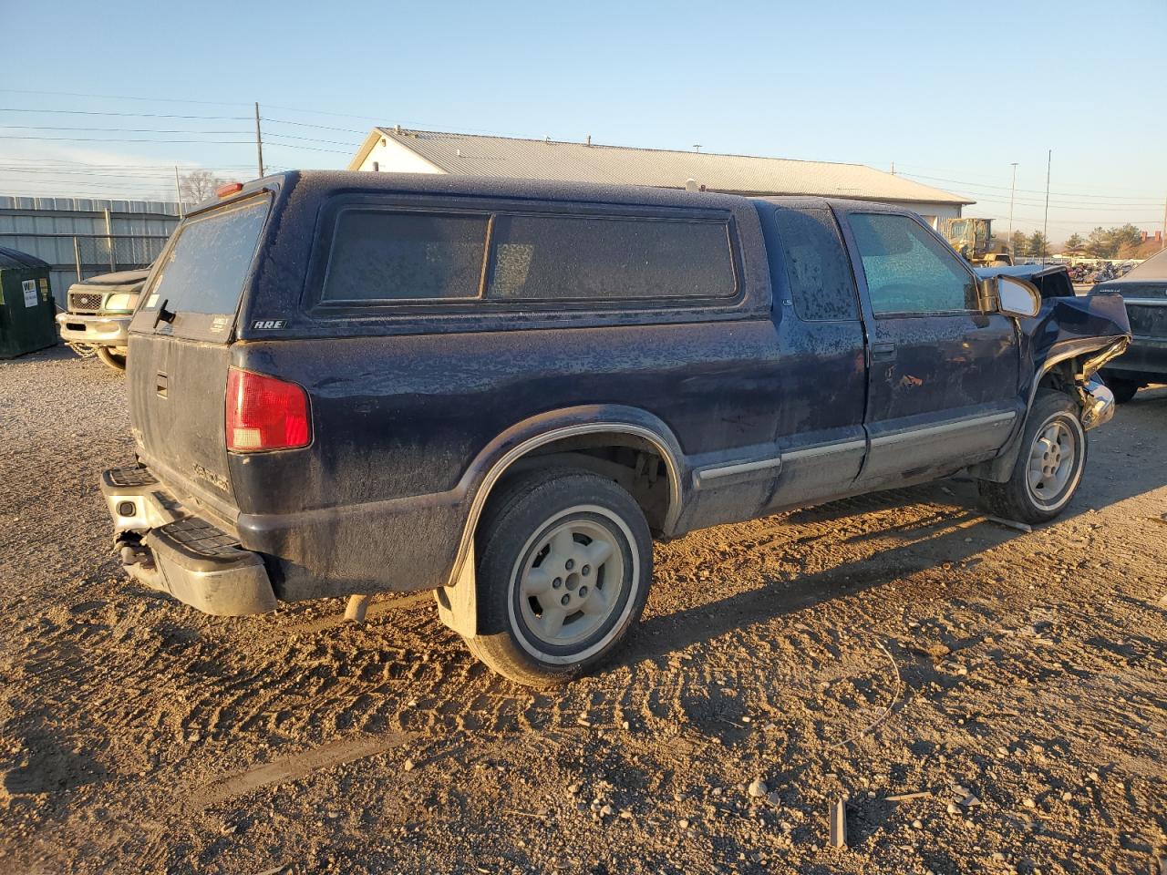 Изображение 3 2002 CHEVROLET S TRUCK S10 2002 с VIN 1GCDT19W928159660