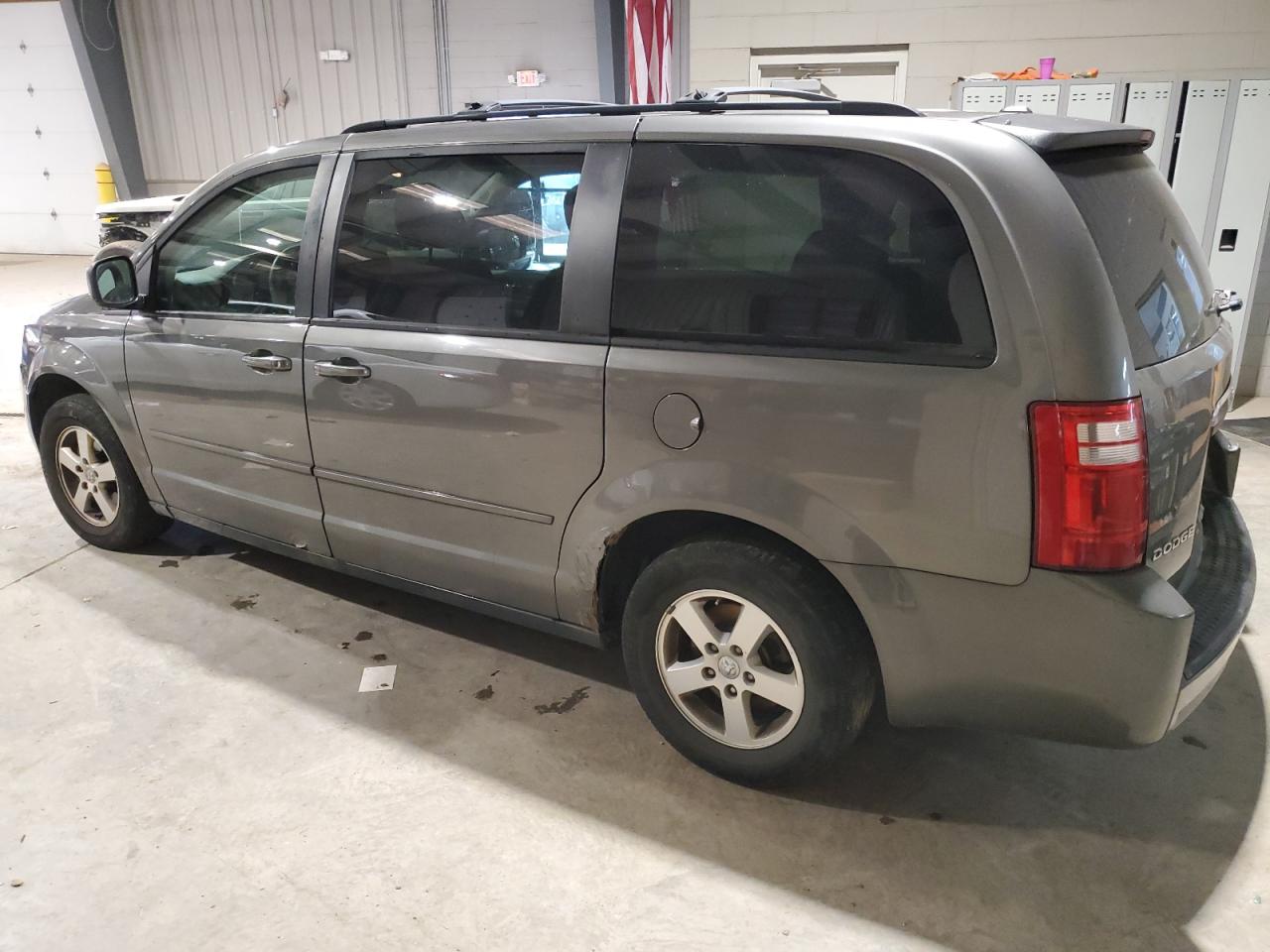 Image 2 of 2010 DODGE GRAND CARAVAN HERO 2010 with VIN 2D4RN3D12AR446934