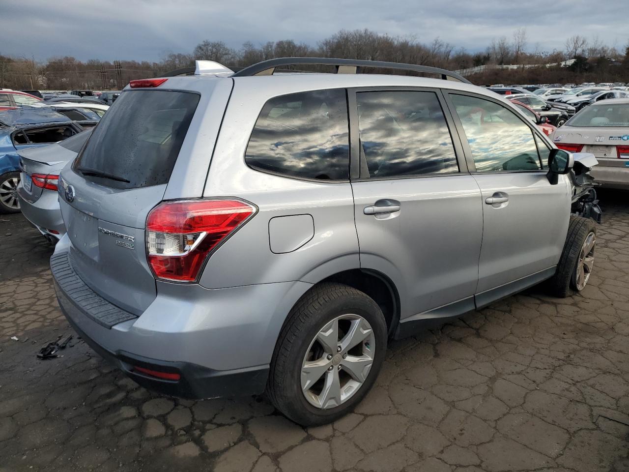 Obraz 3 z 2016 SUBARU FORESTER 2.5I PREMIUM 2016 z VIN JF2SJAFC0GH568825