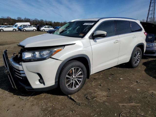 Изображение 2017 TOYOTA HIGHLANDER SE 2017