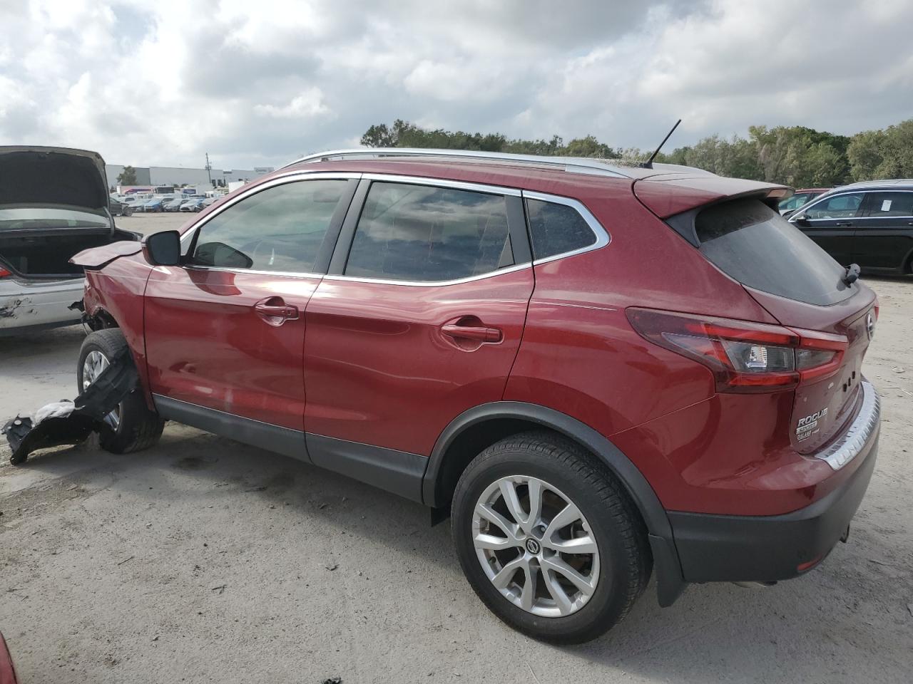 Obraz 2 z 2020 NISSAN ROGUE SPORT S 2020 z VIN JN1BJ1CV7LW278725