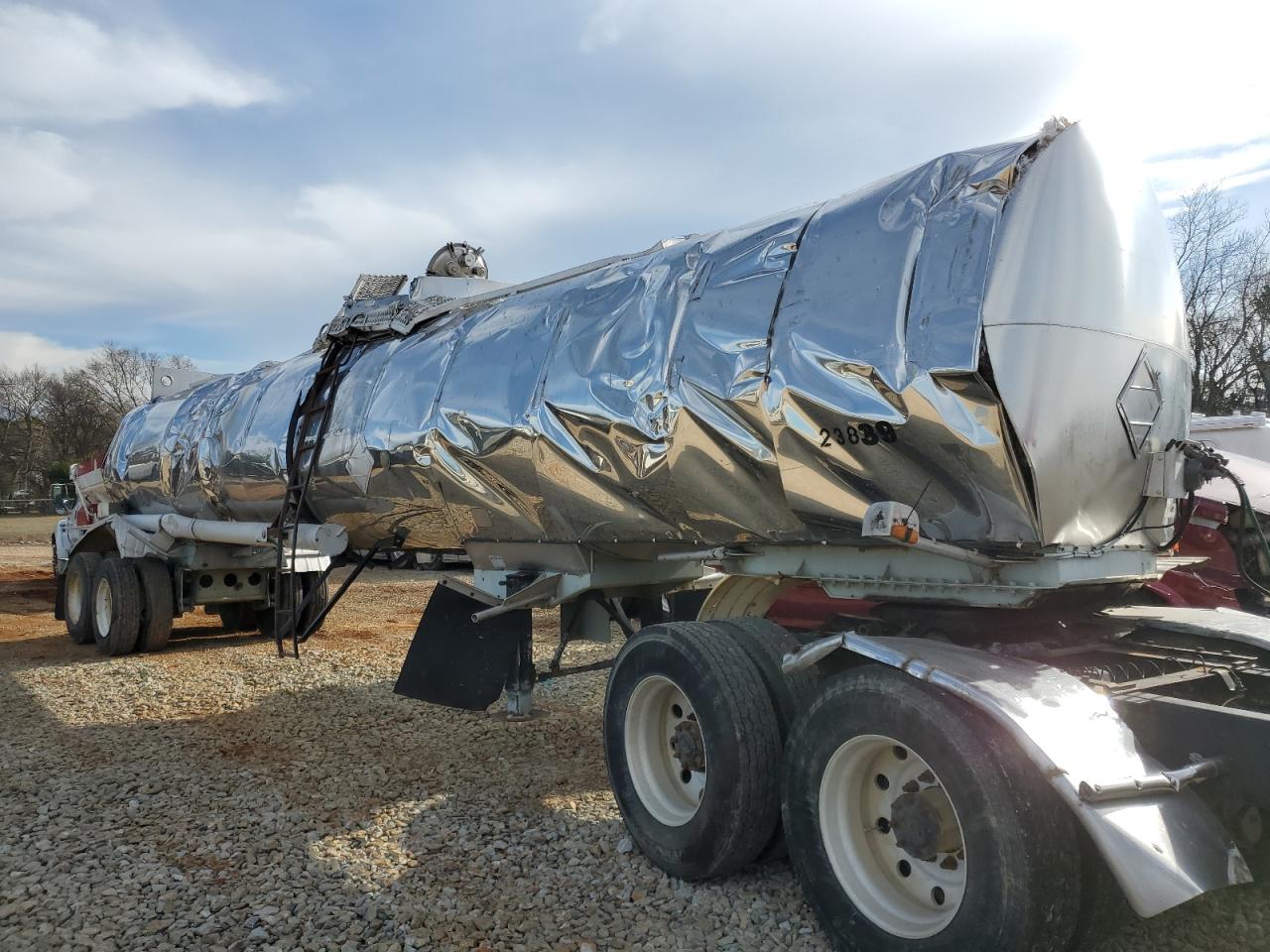 Изображение 1 1984 FRUEHAUF TANKER 1984 с VIN 1H4T04224EL009004