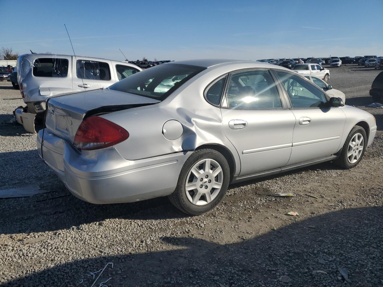 Obraz 3 z 2006 FORD TAURUS SE 2006 z VIN 1FAFP53U26A199157