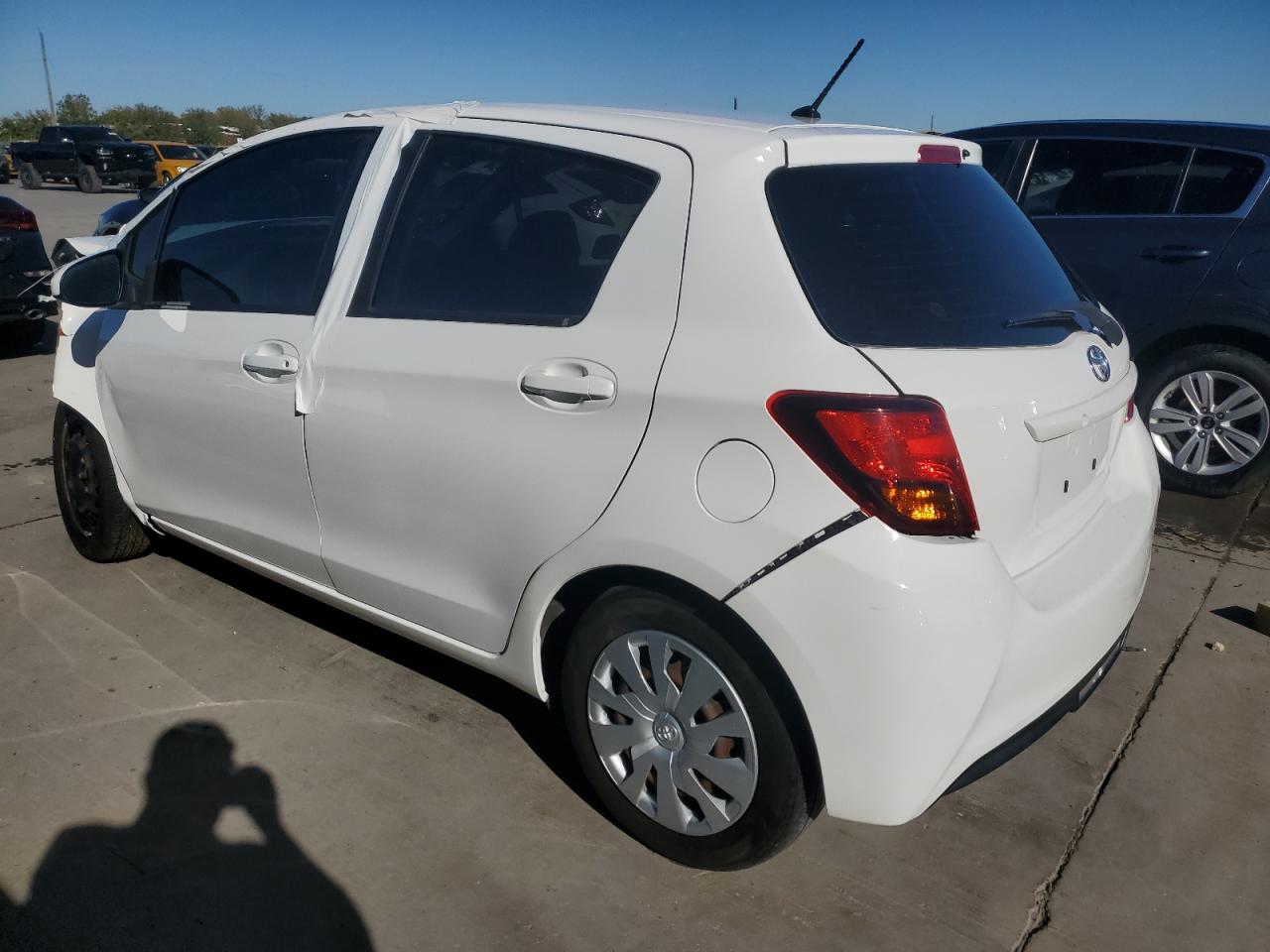 Obraz 2 z 2015 TOYOTA YARIS  2015 z VIN VNKKTUD35FA016653