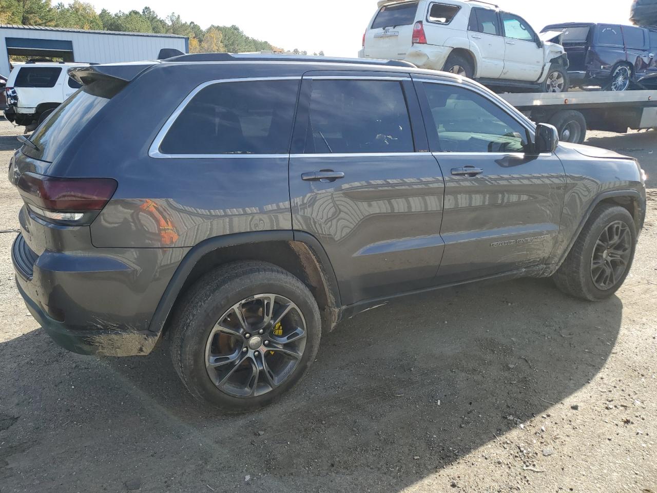 Изображение 3 2017 JEEP GRAND CHEROKEE LAREDO 2017 с VIN 1C4RJFAG4HC706515