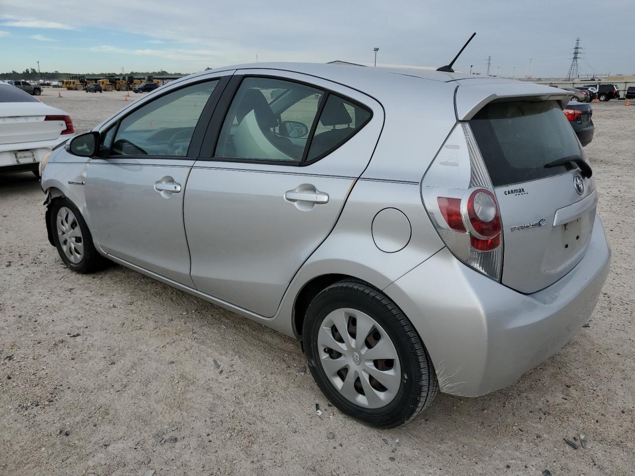 Изображение 2 2013 TOYOTA PRIUS C  2013 с VIN JTDKDTB37D1541617