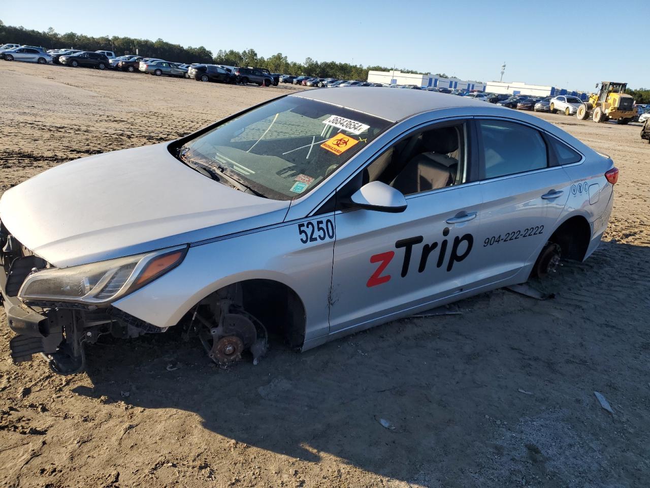 Image 1 of 2016 HYUNDAI SONATA SE 2016 with VIN 5NPE24AF0GH352020